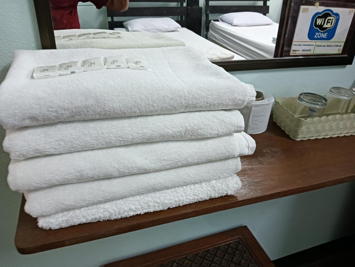Boondee House Hotel Мае Хонг Сон Екстериор снимка