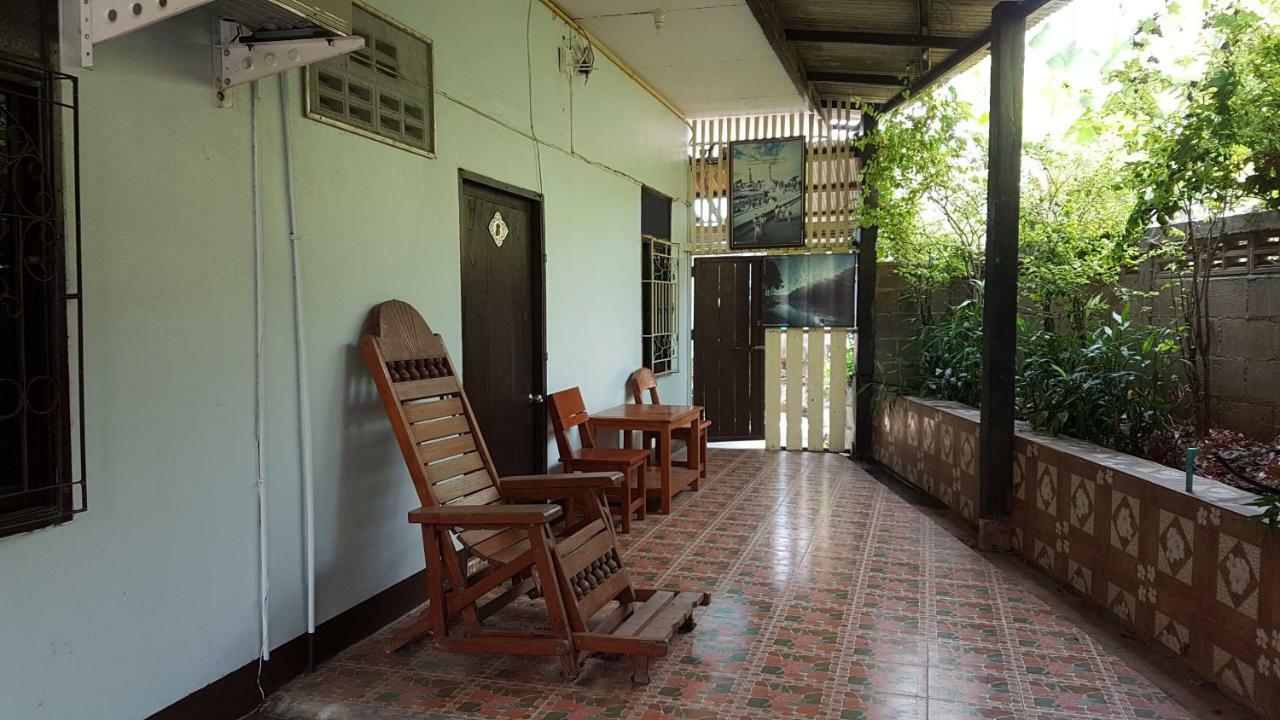 Boondee House Hotel Мае Хонг Сон Екстериор снимка